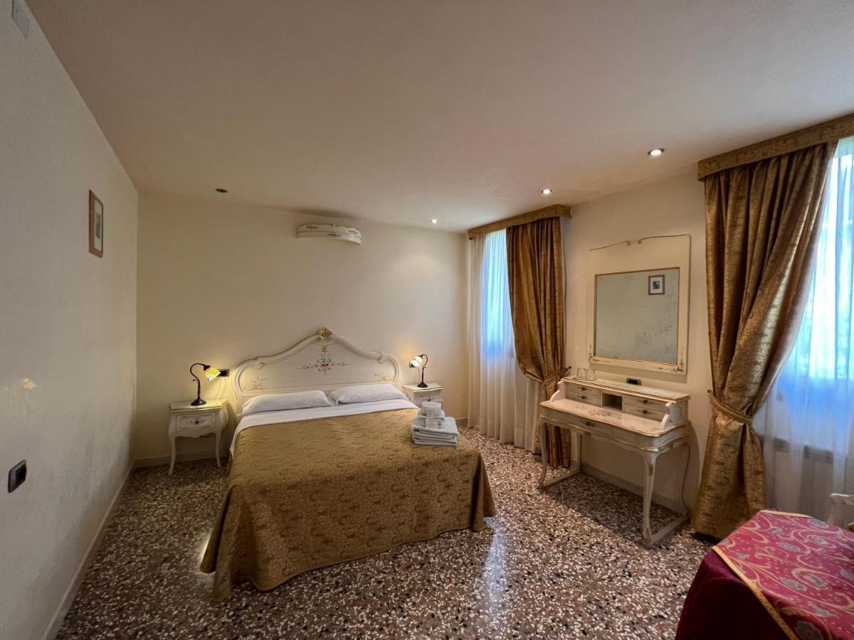 Venice Inn Pensión