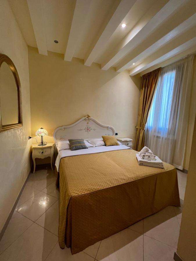 Venice Inn Pensión